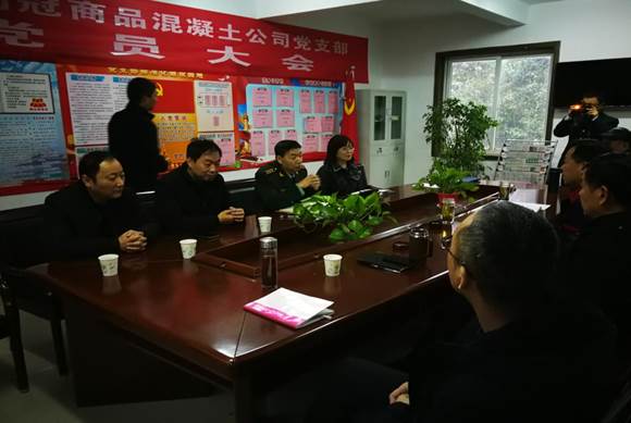 銅官區(qū)區(qū)委常委、人武部到商品混凝土公司開展專項(xiàng)督導(dǎo)工作